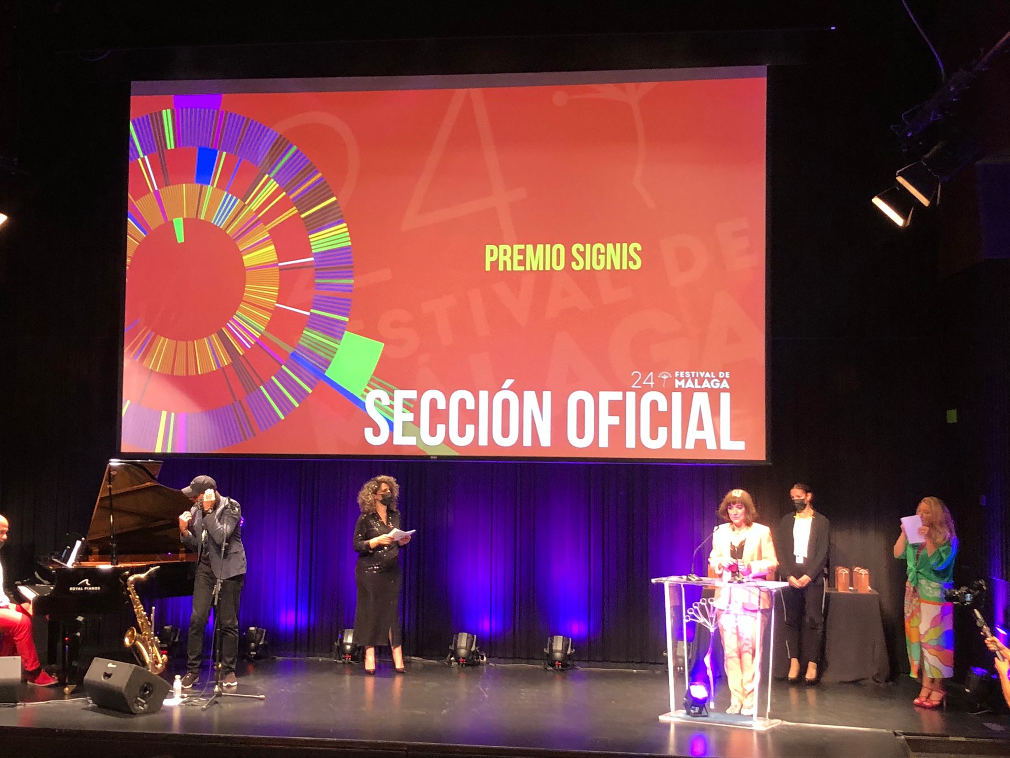 15 HORAS TRAILER SUBTITLED